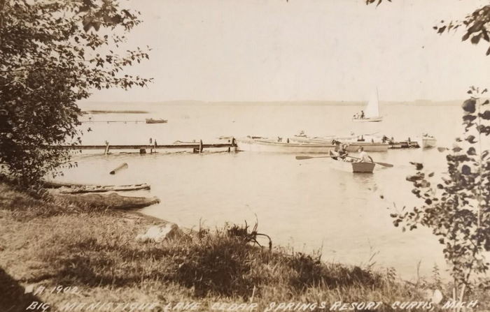 Curtis - Vintage Postcard (newer photo)